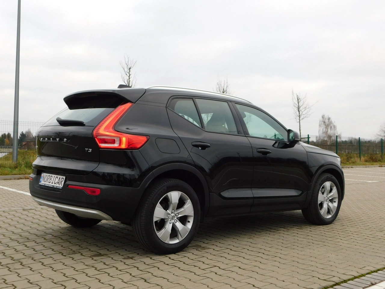 Volvo XC 40 - Zdjęcie 3