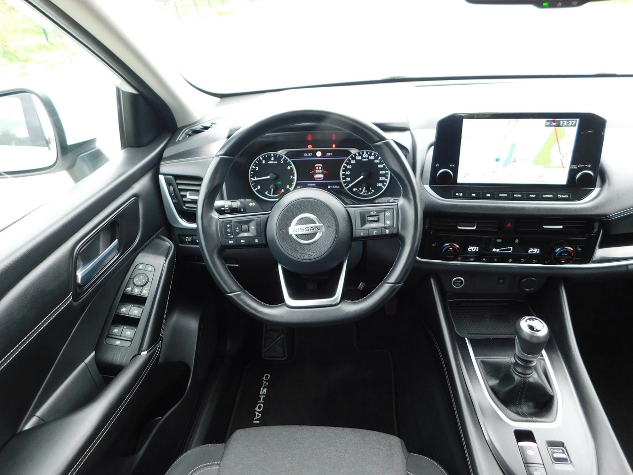 Nissan Qashqai - Zdjęcie 18