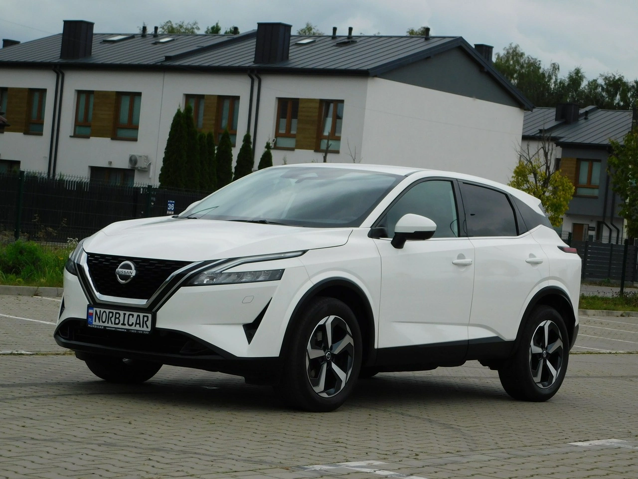 Nissan Qashqai - Zdjęcie 23