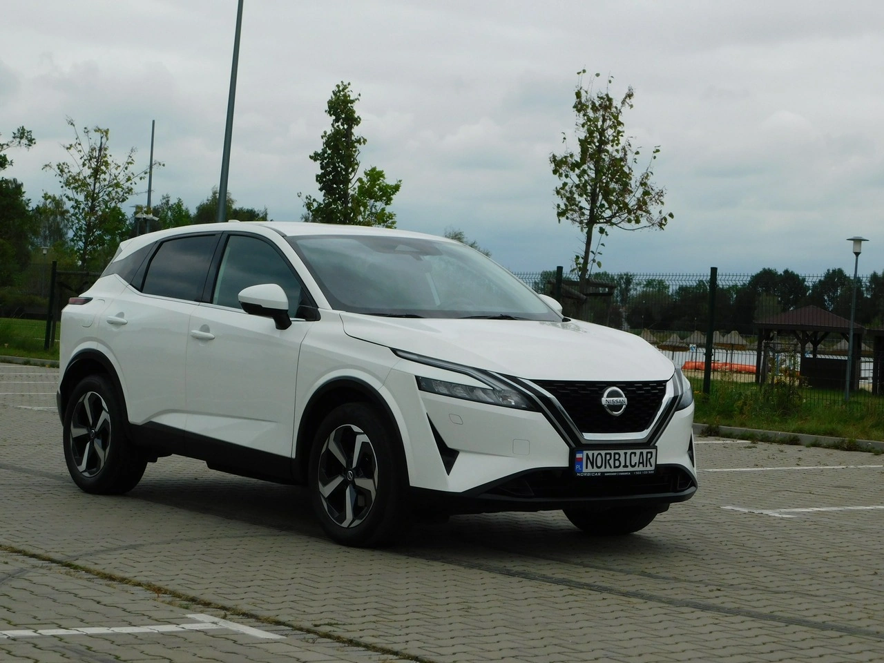 Nissan Qashqai - Zdjęcie 27