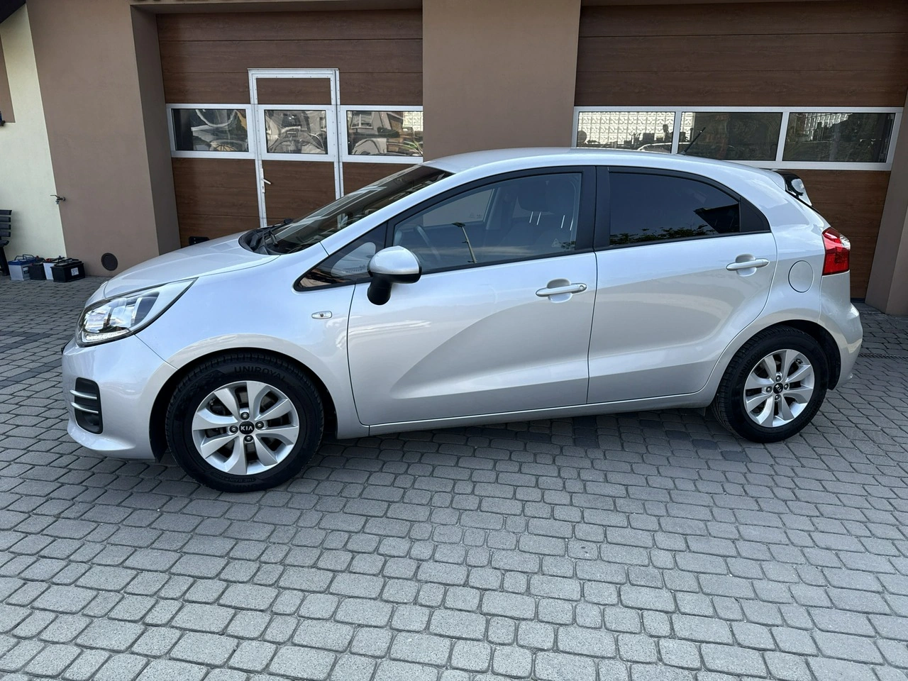 Kia Rio - Zdjęcie 10
