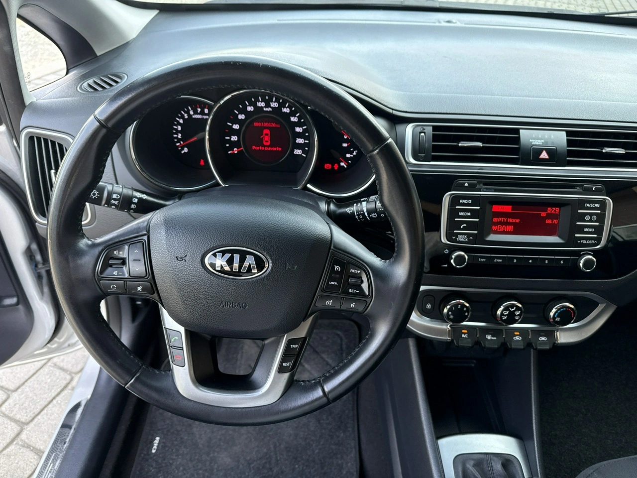 Kia Rio - Zdjęcie 14
