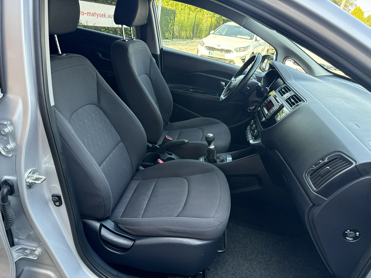 Kia Rio - Zdjęcie 19