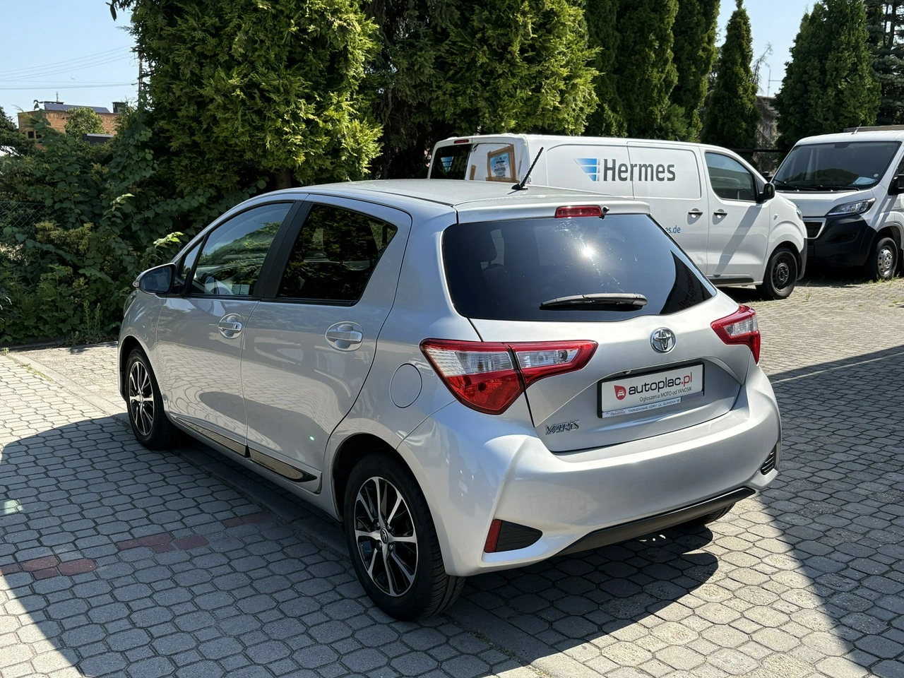 Toyota Yaris - Zdjęcie 7