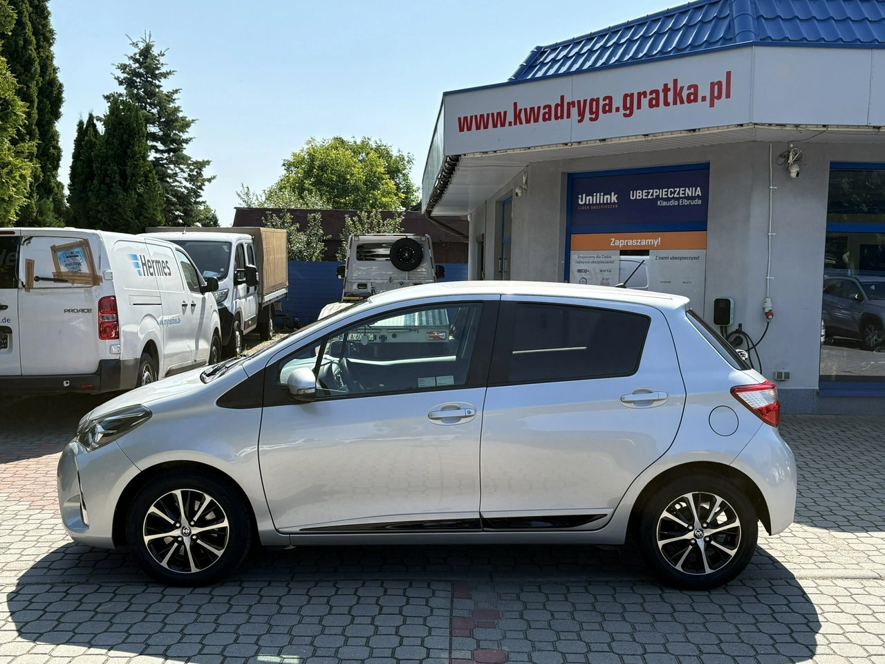 Toyota Yaris - Zdjęcie 8