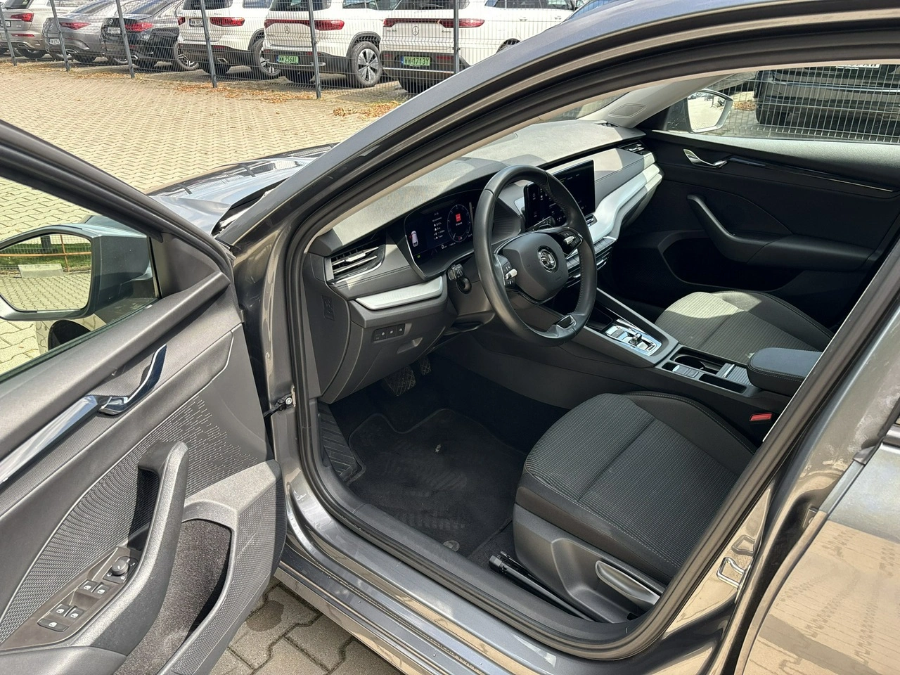 Skoda Octavia - Zdjęcie 10