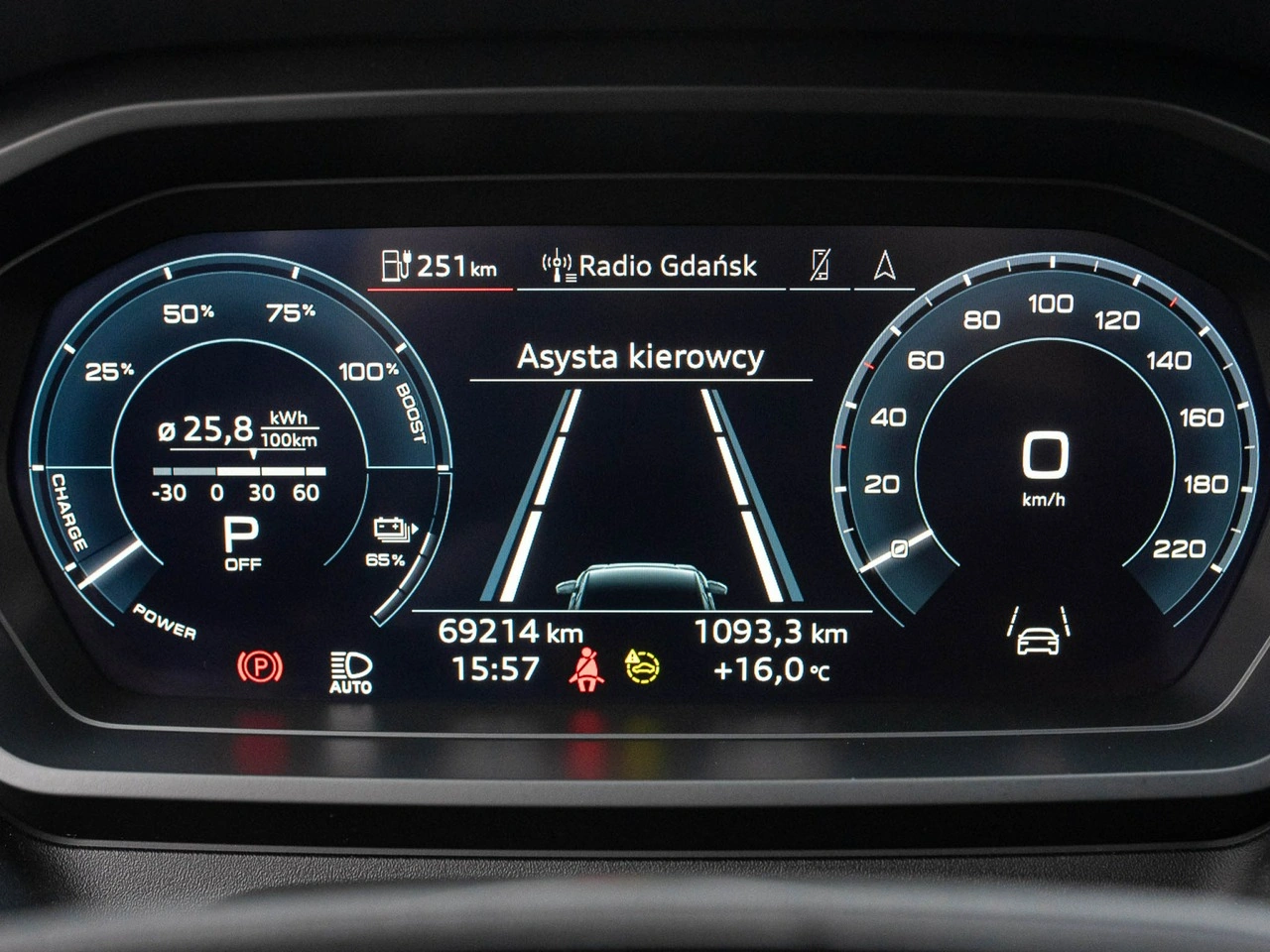 Audi Q4 e-tron - Zdjęcie 11