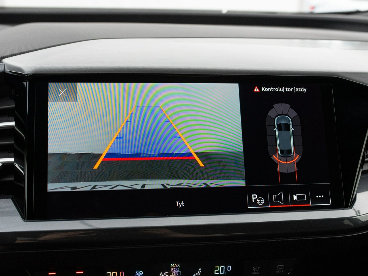Audi Q4 e-tron - Zdjęcie 25