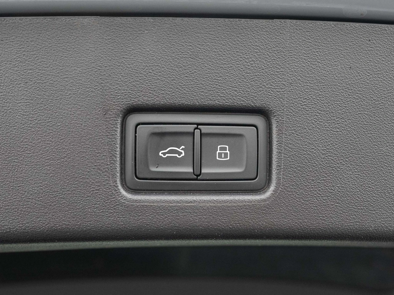 Audi Q4 e-tron - Zdjęcie 30