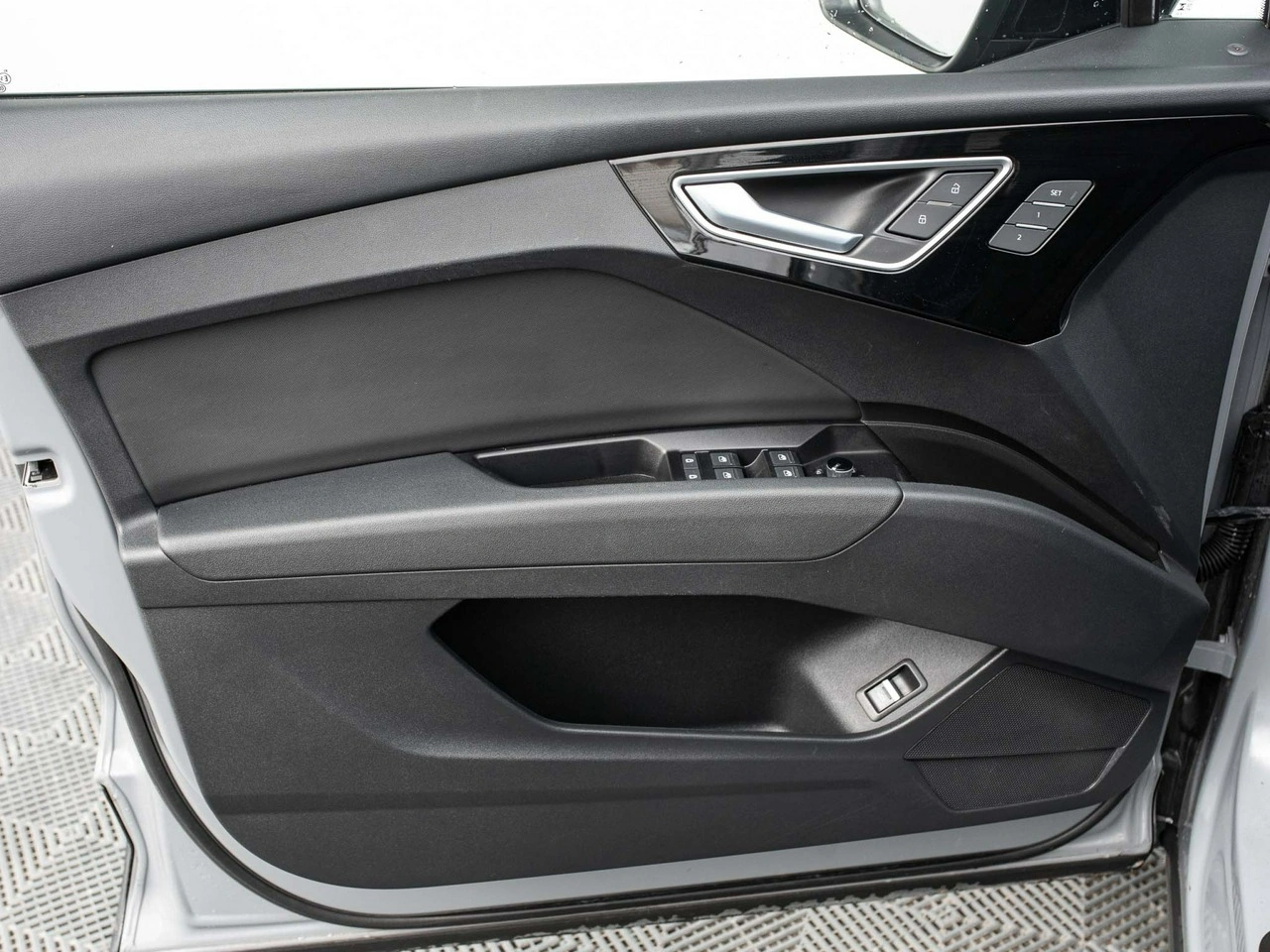 Audi Q4 e-tron - Zdjęcie 8