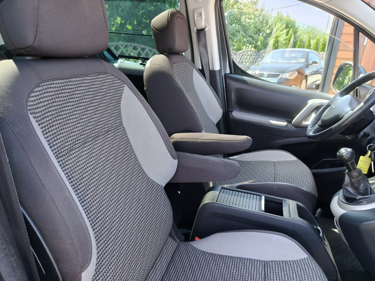 Peugeot Partner - Zdjęcie 17