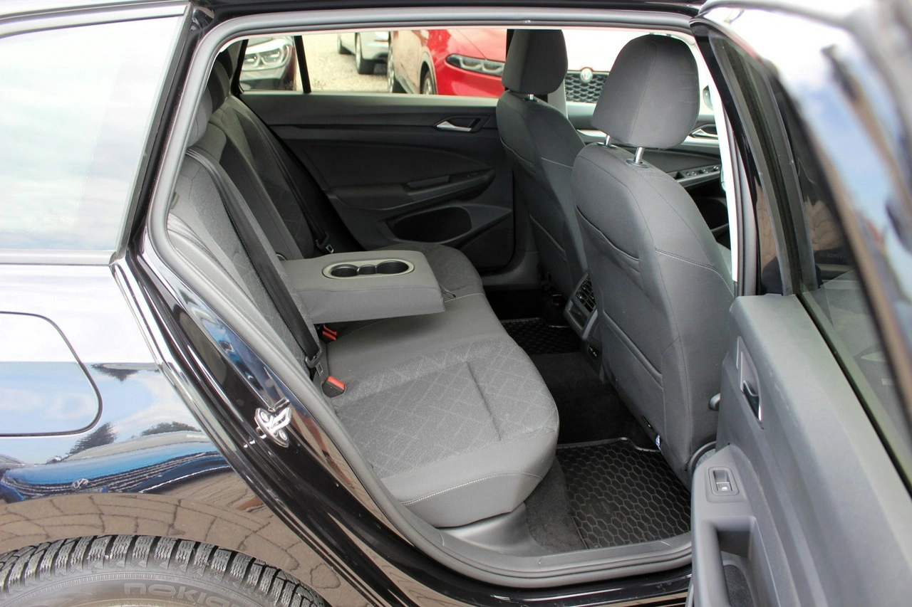 Volkswagen Golf Variant - Zdjęcie 9