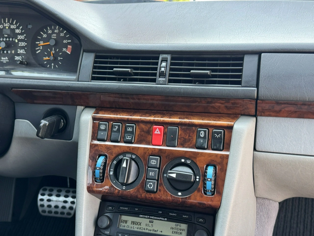 Mercedes W124 - Zdjęcie 31