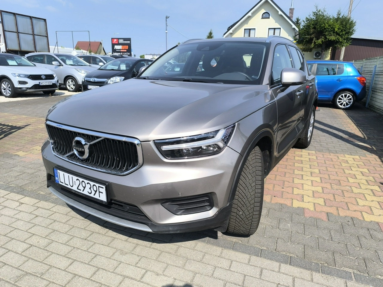 Volvo XC 40 - Zdjęcie 10