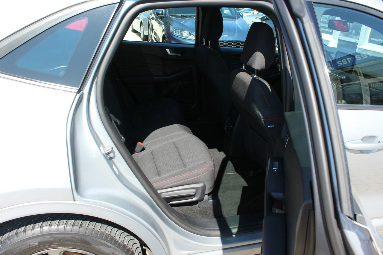 Ford Kuga - Zdjęcie 9