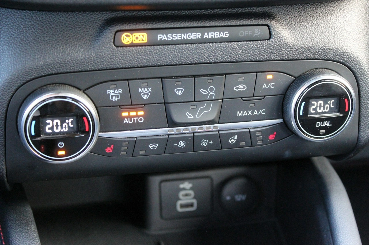 Ford Kuga - Zdjęcie 14