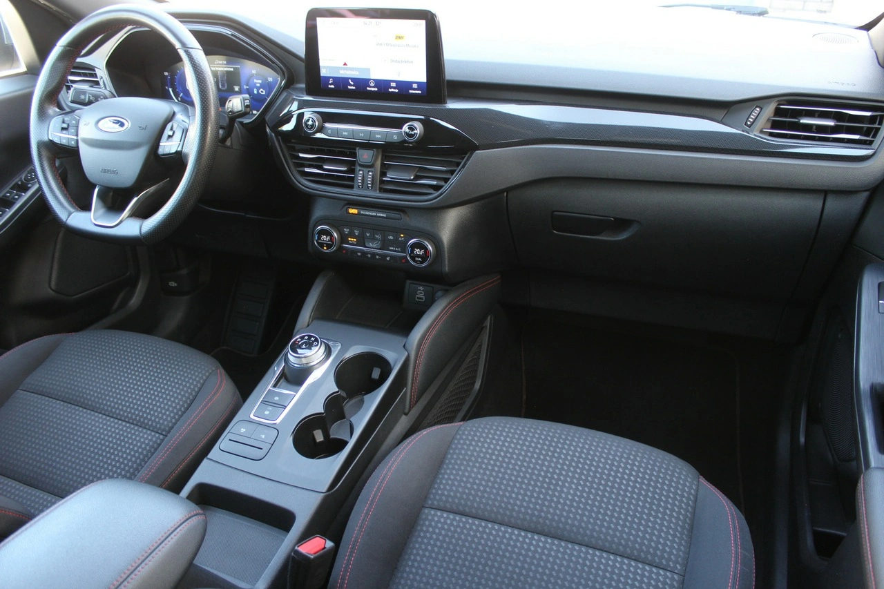 Ford Kuga - Zdjęcie 33