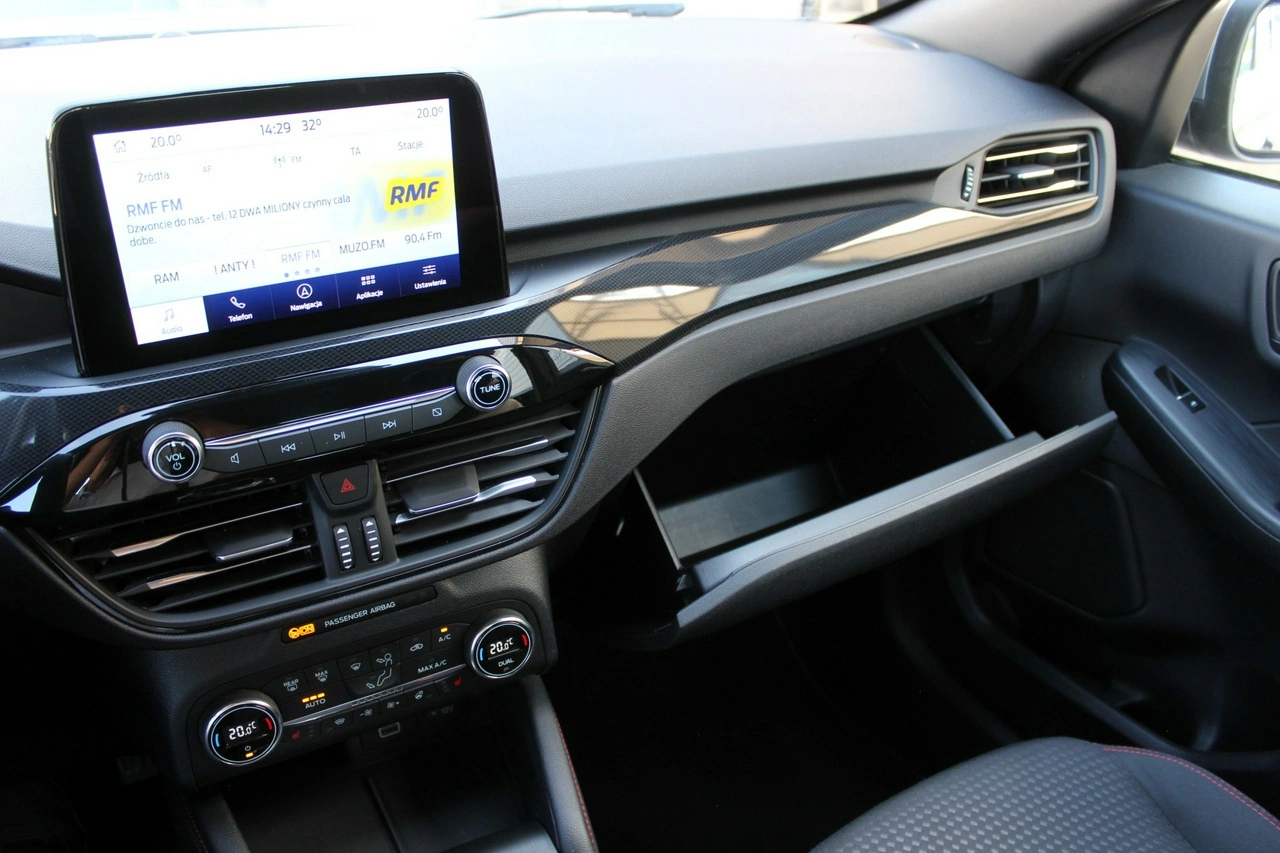 Ford Kuga - Zdjęcie 34