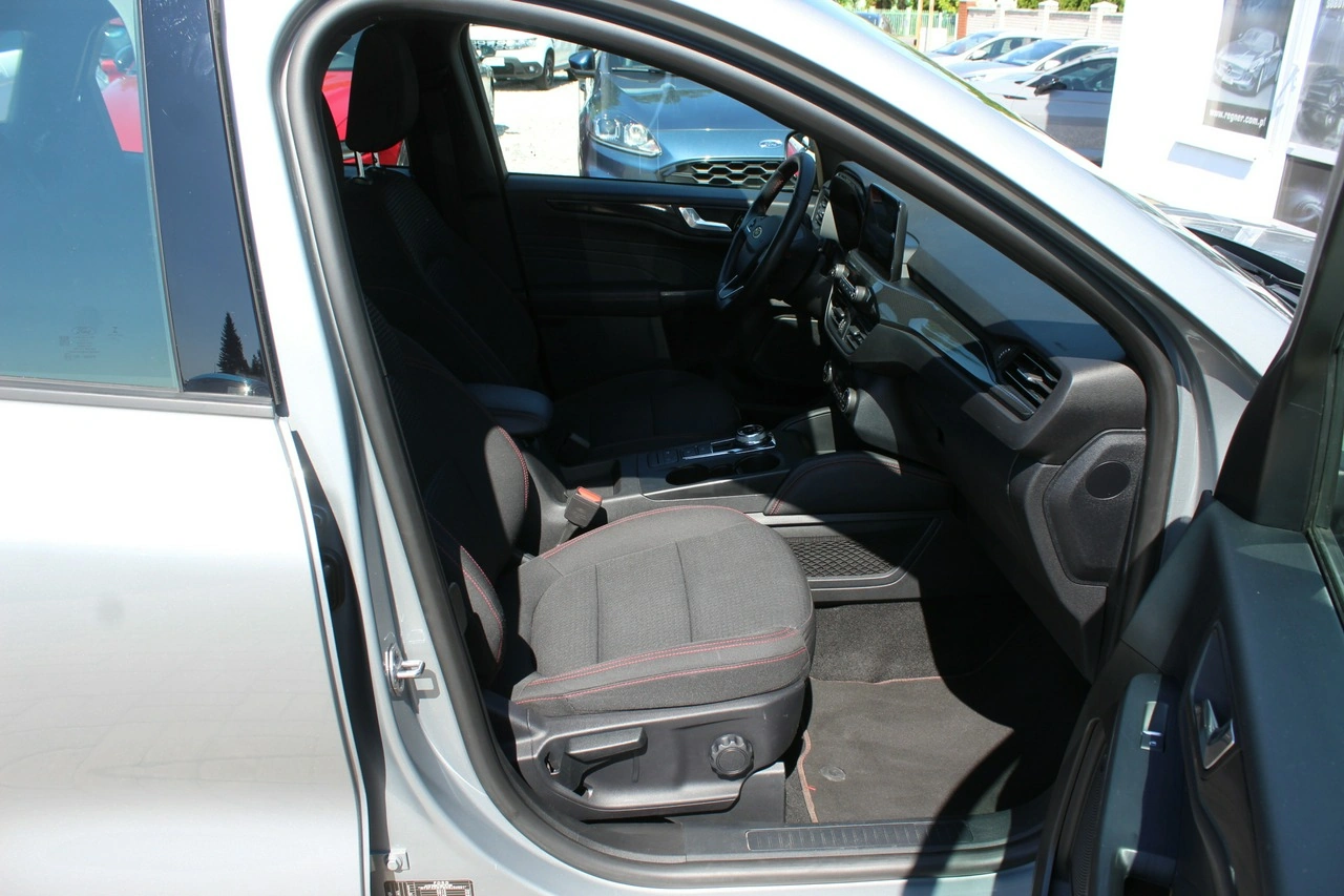 Ford Kuga - Zdjęcie 8