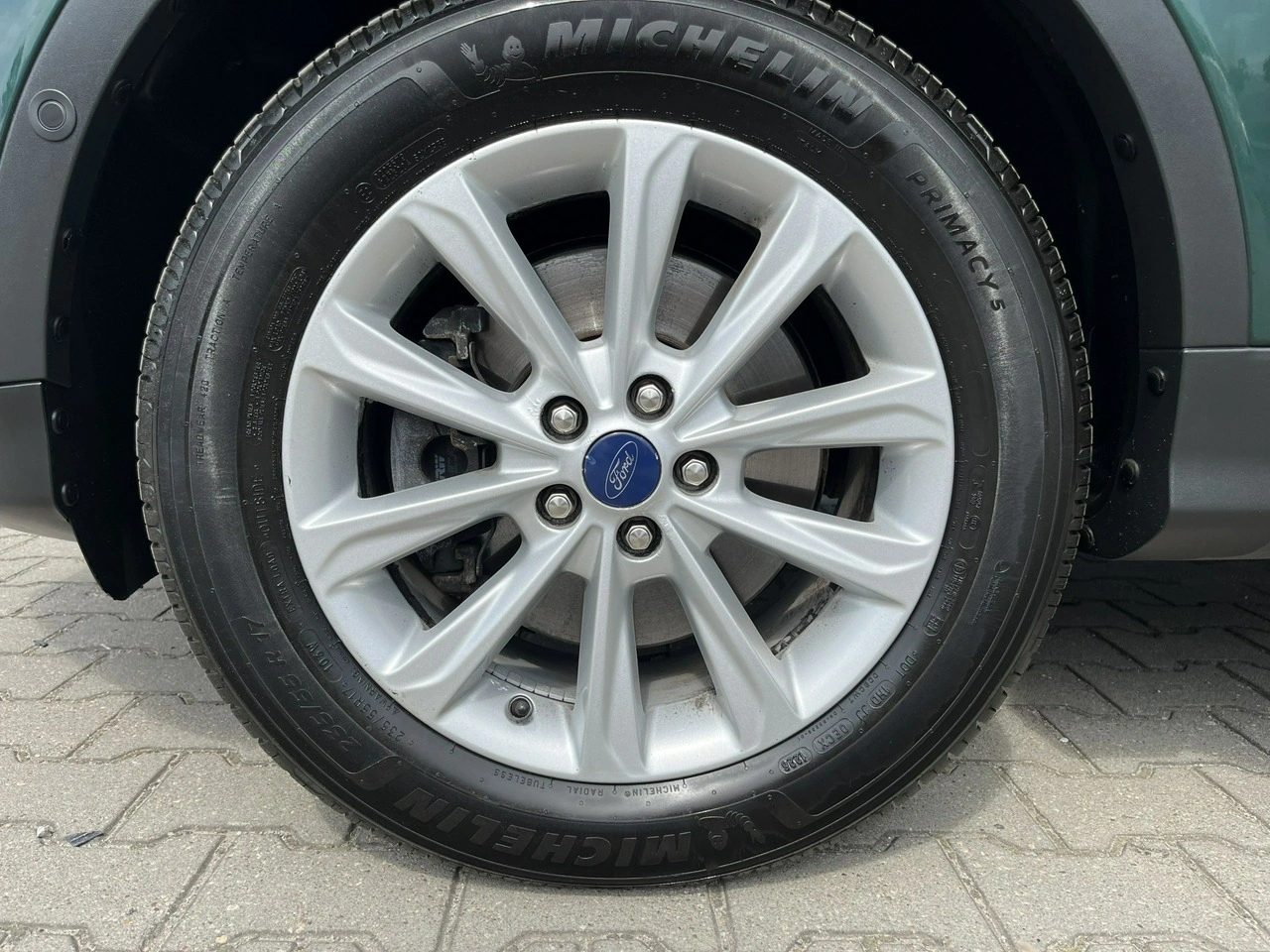 Ford Kuga - Zdjęcie 9