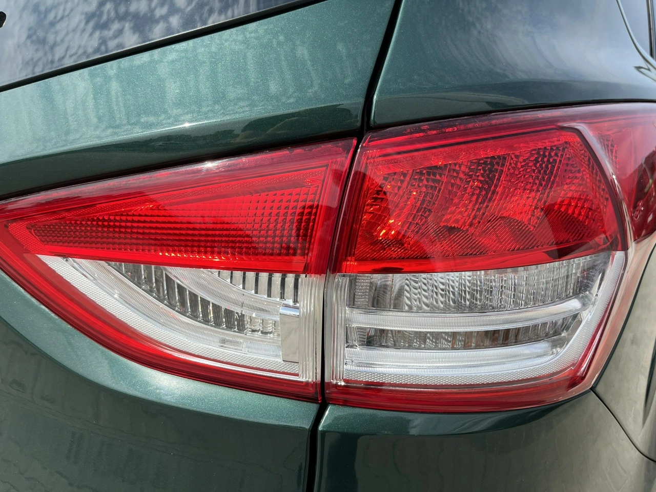 Ford Kuga - Zdjęcie 11