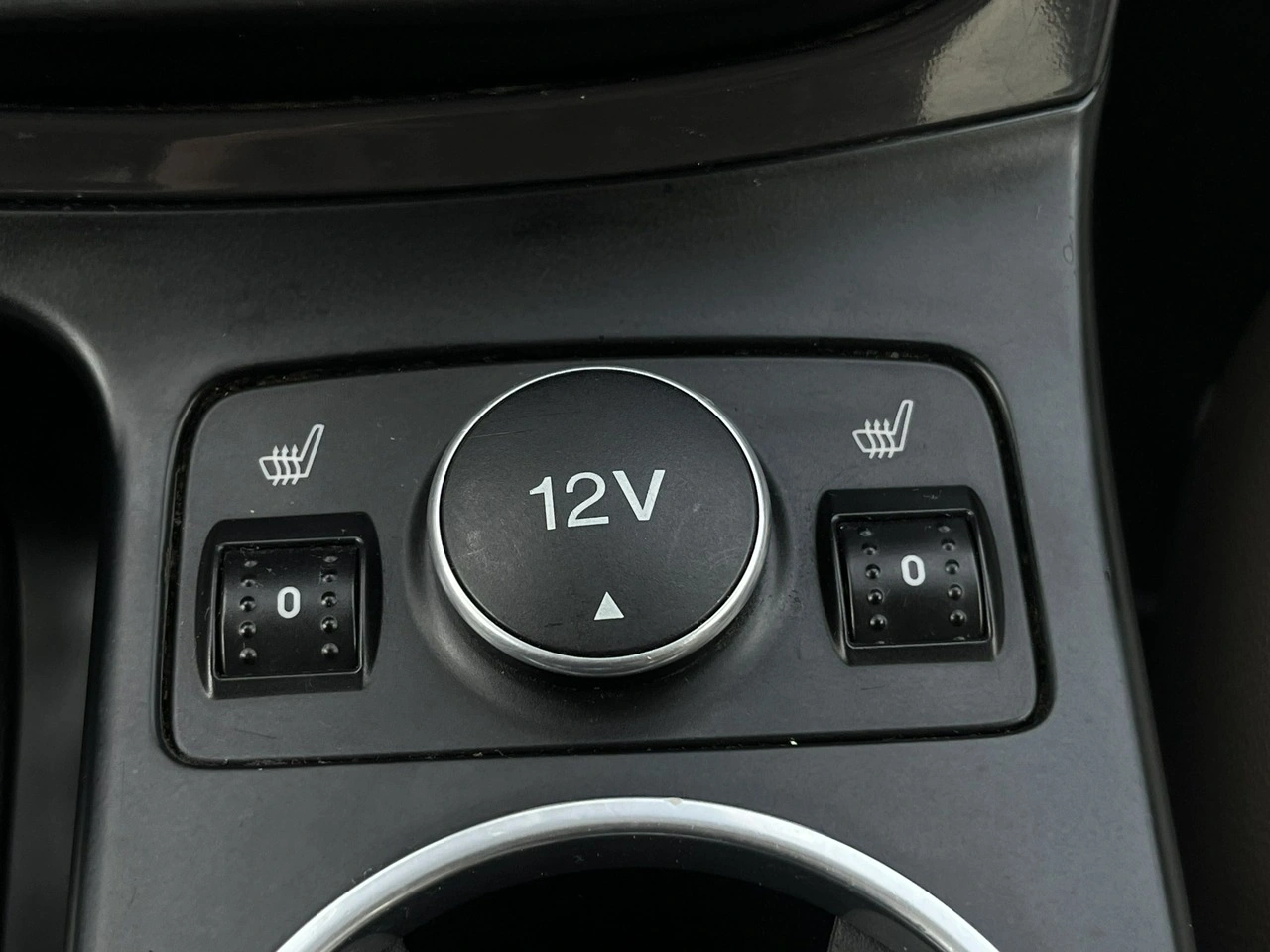 Ford Kuga - Zdjęcie 28