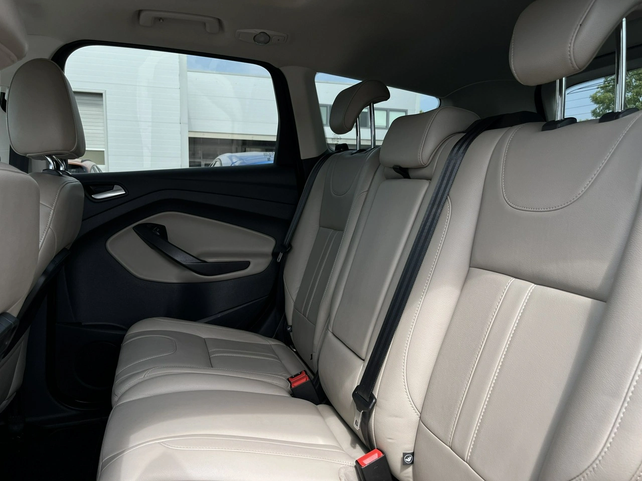Ford Kuga - Zdjęcie 31