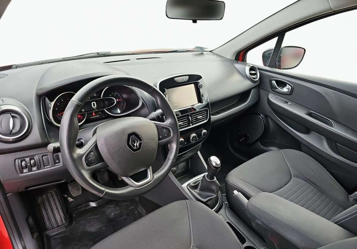 Renault Clio - Zdjęcie 10