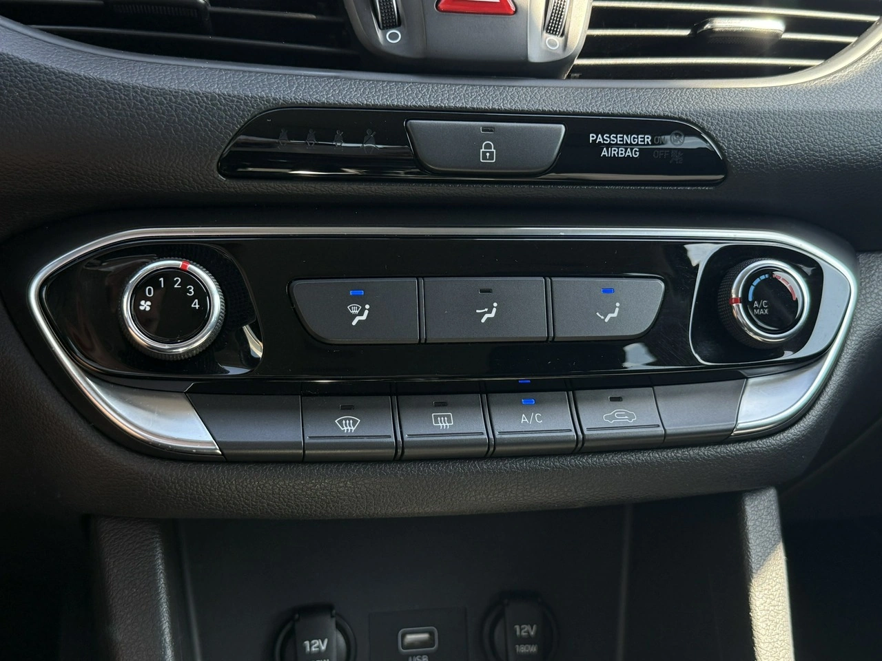 Hyundai i30 - Zdjęcie 24