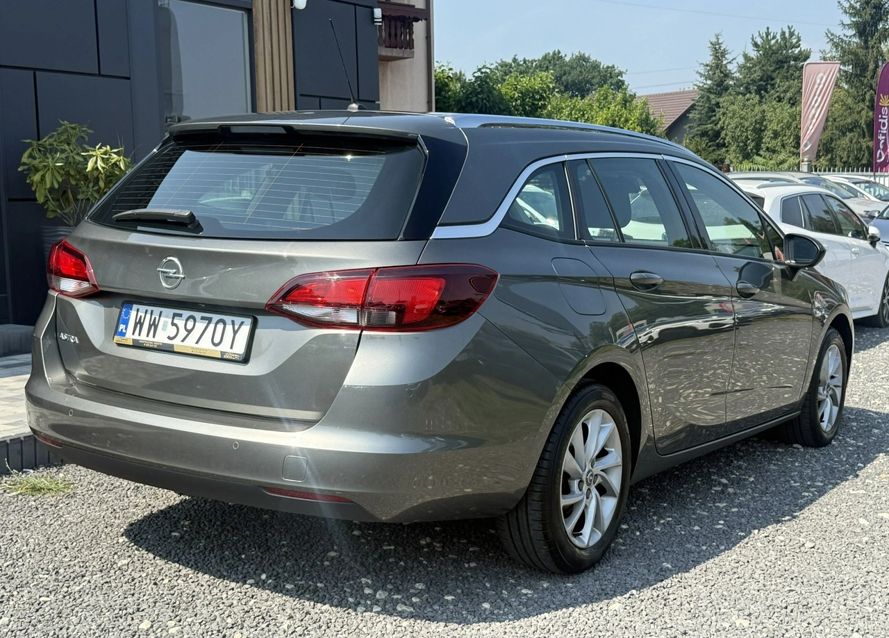 Opel Astra - Zdjęcie 8