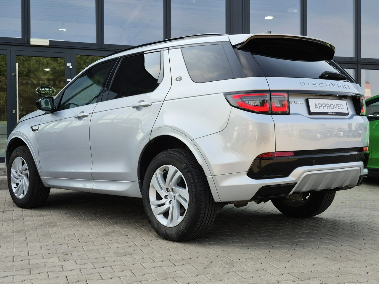 Land Rover Discovery Sport - Zdjęcie 9