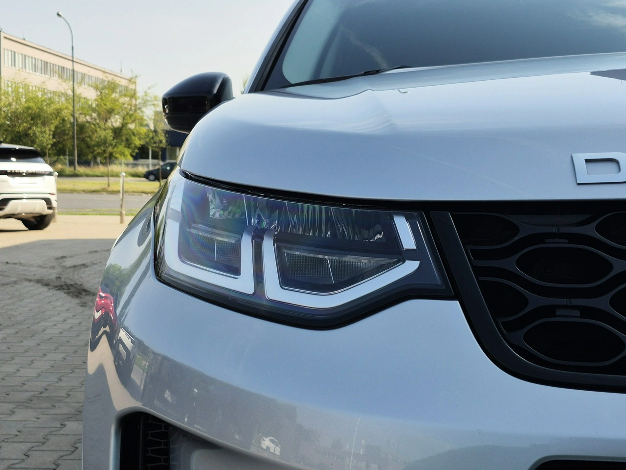 Land Rover Discovery Sport - Zdjęcie 12