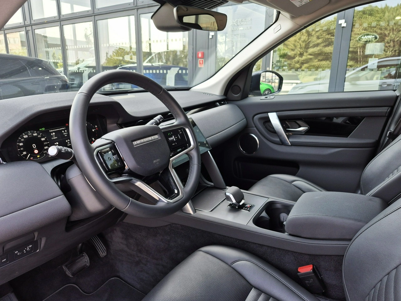 Land Rover Discovery Sport - Zdjęcie 19