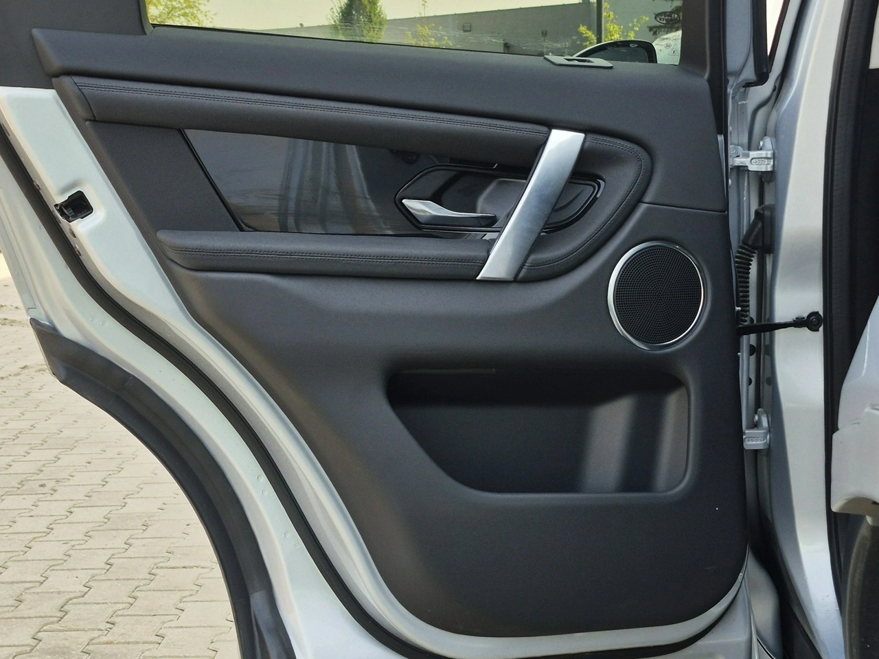 Land Rover Discovery Sport - Zdjęcie 22