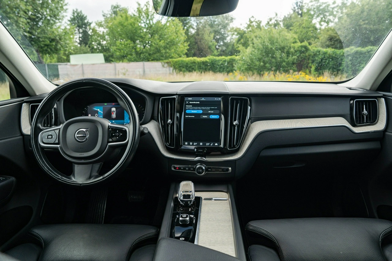 Volvo XC 60 - Zdjęcie 16
