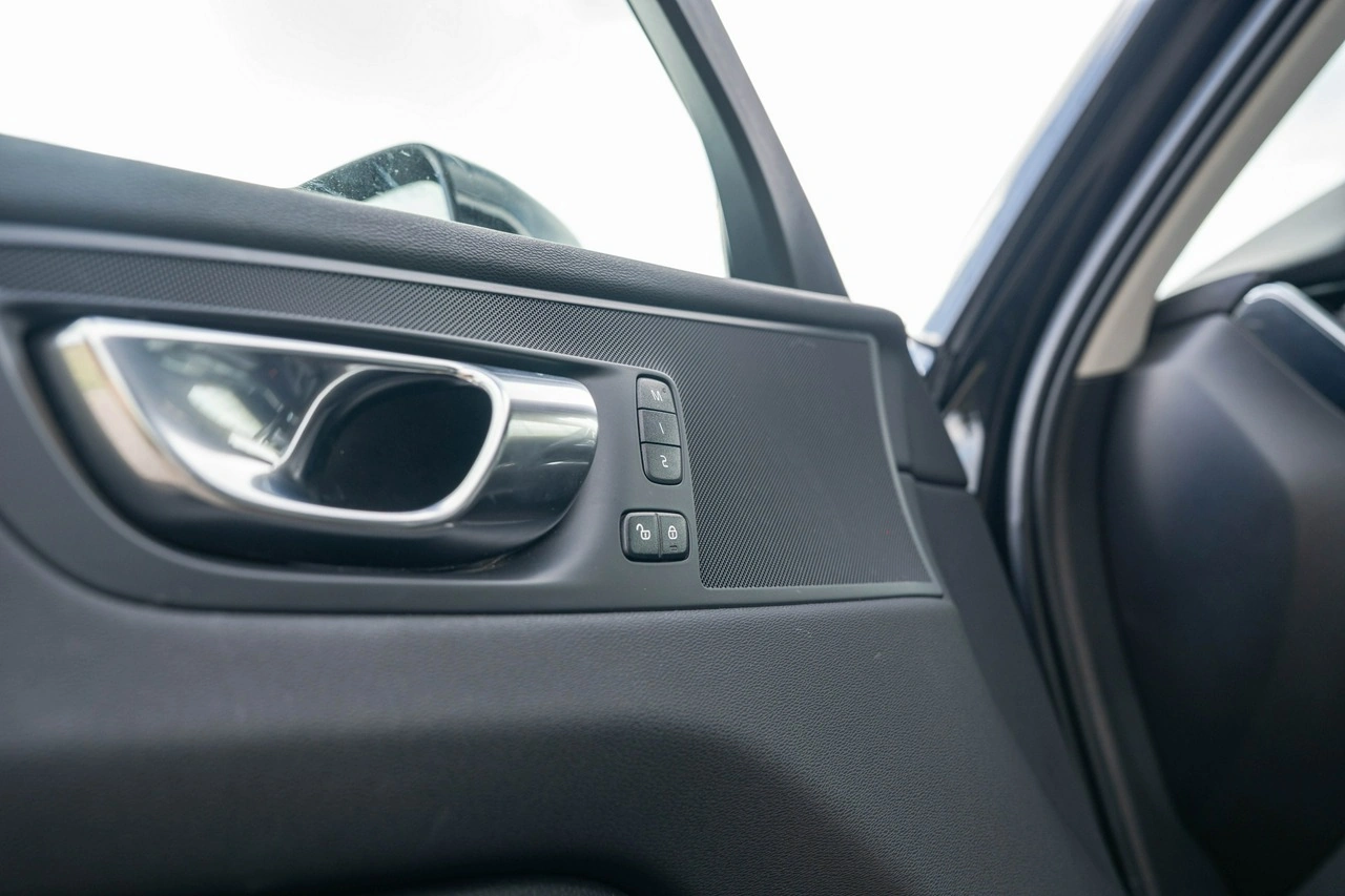 Volvo XC 60 - Zdjęcie 24