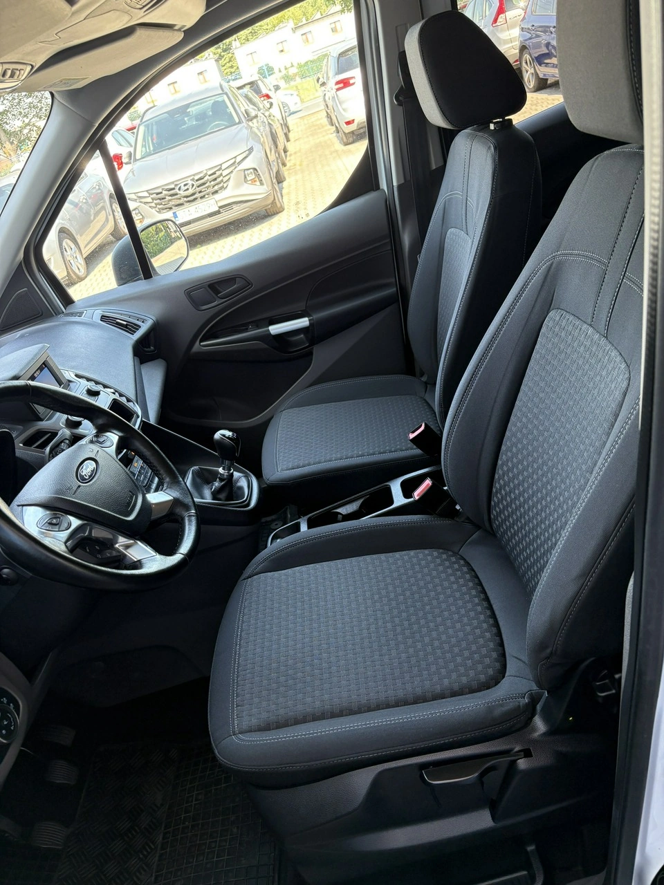 Ford Transit Connect - Zdjęcie 9