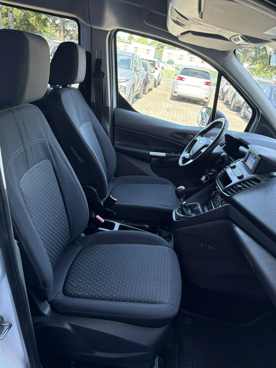 Ford Transit Connect - Zdjęcie 12