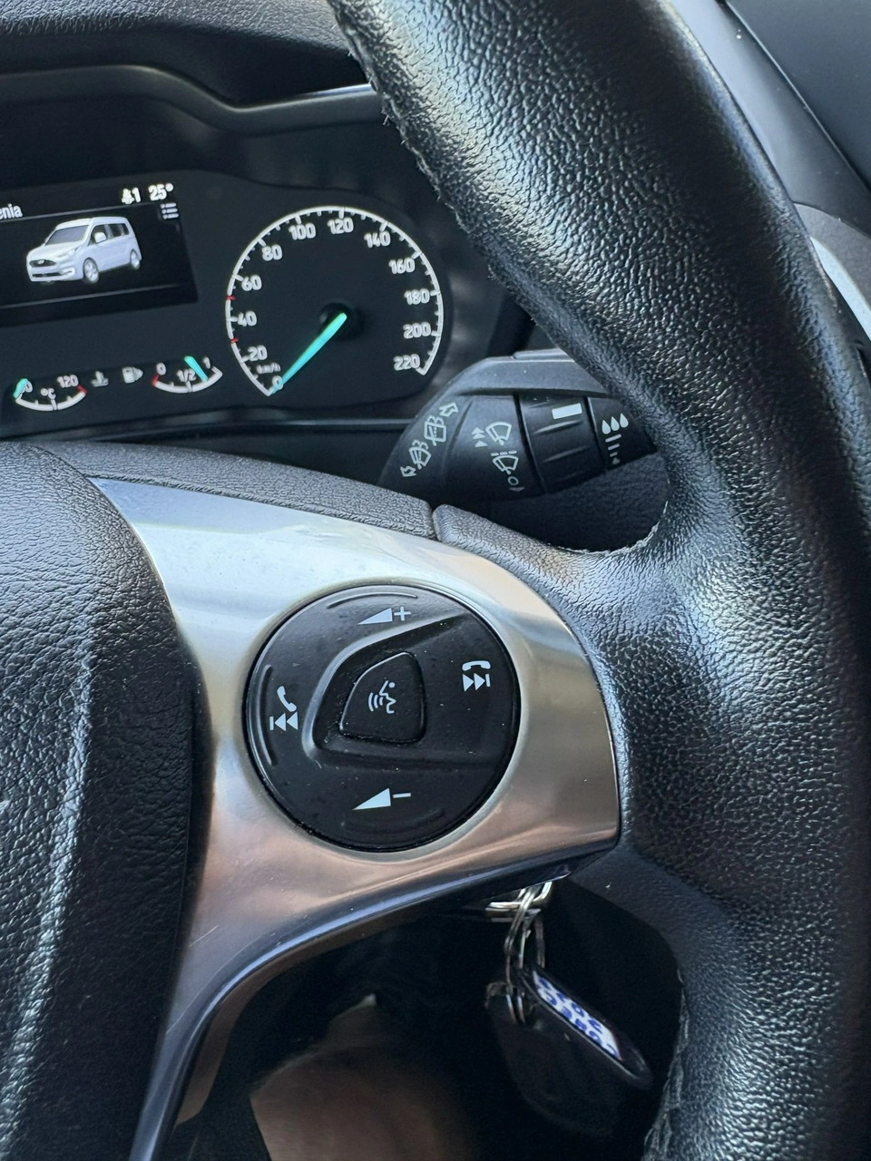 Ford Transit Connect - Zdjęcie 16