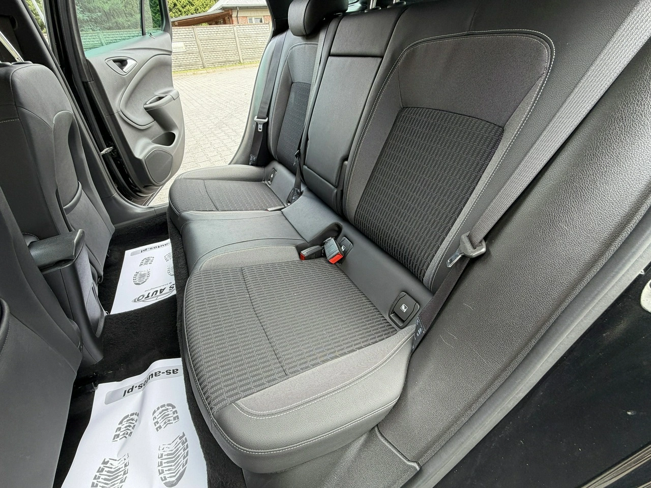 Opel Astra - Zdjęcie 9