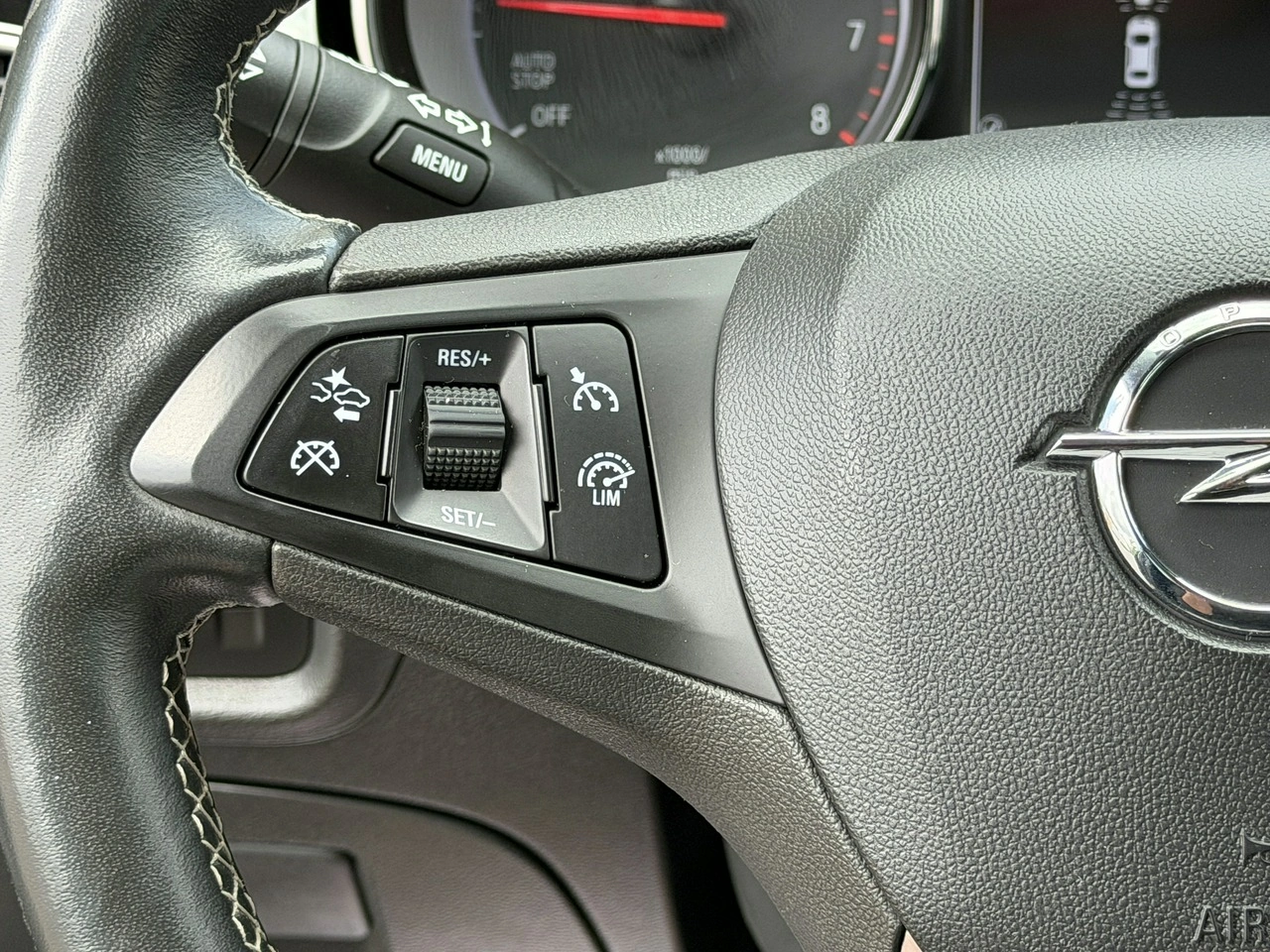 Opel Astra - Zdjęcie 11