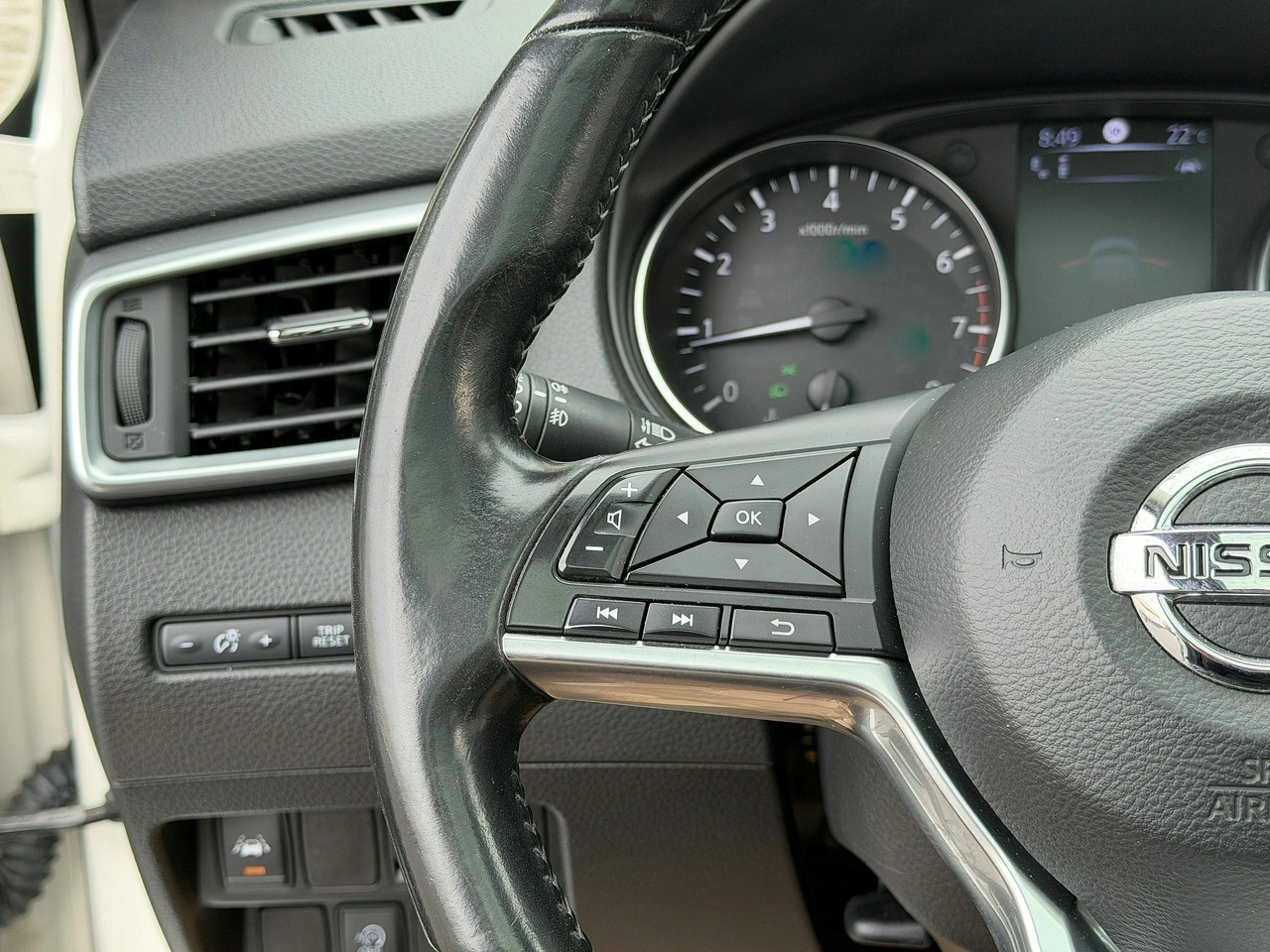 Nissan Qashqai - Zdjęcie 17