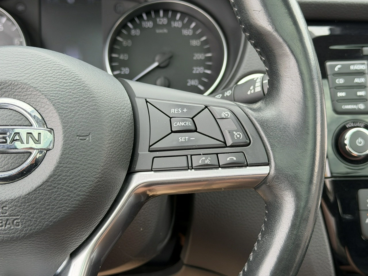 Nissan Qashqai - Zdjęcie 18