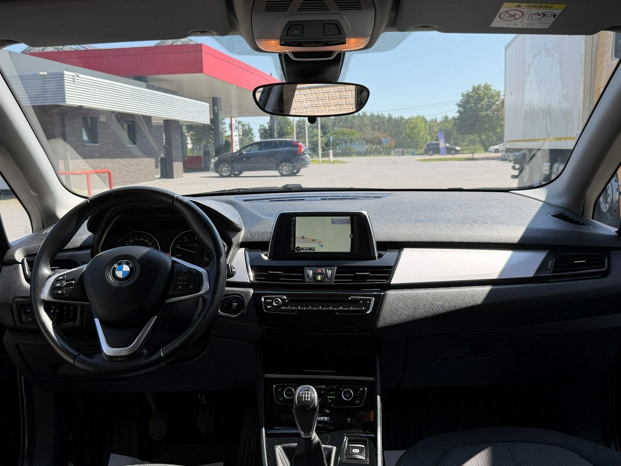 BMW 218 - Zdjęcie 4