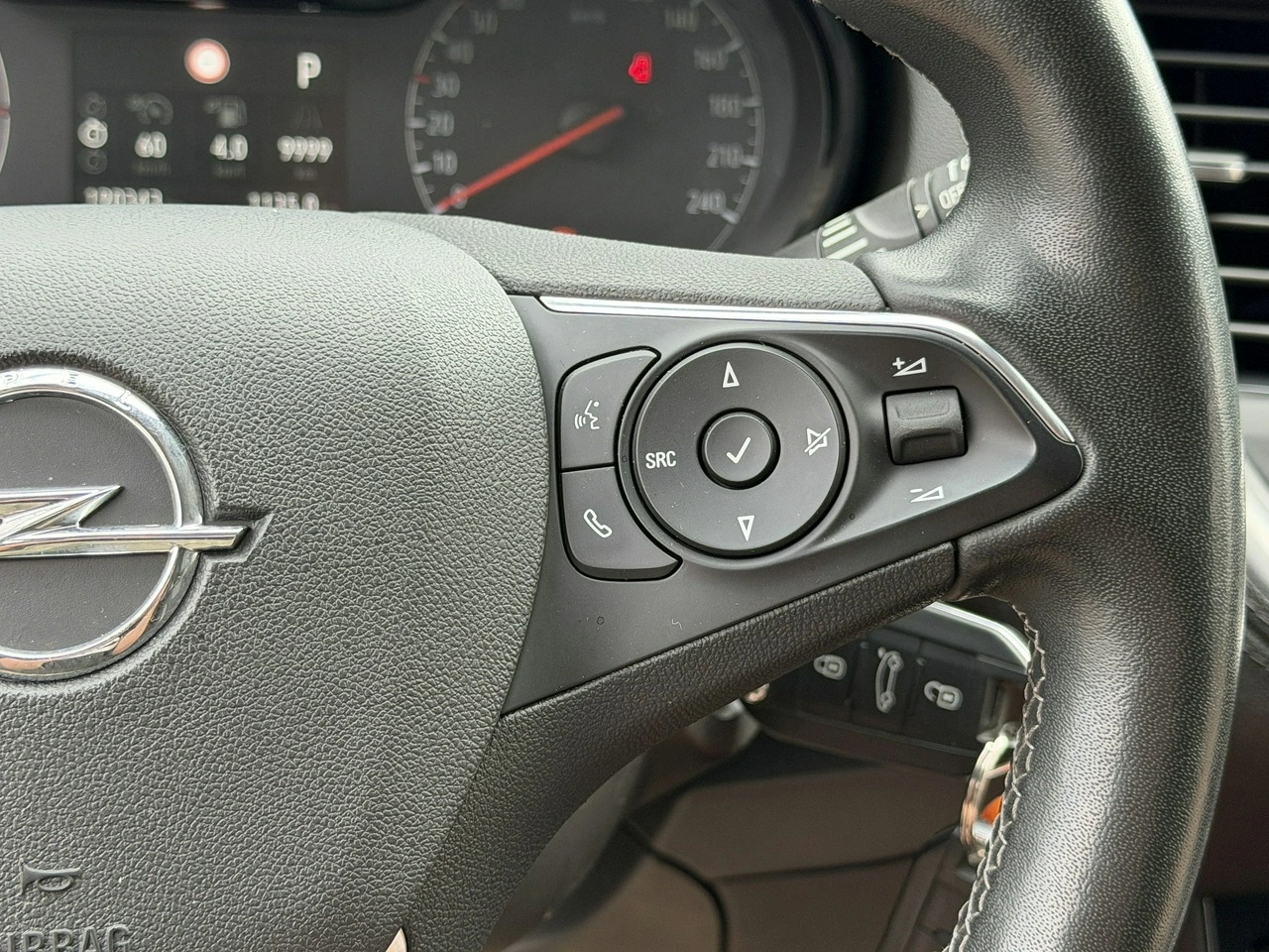 Opel Grandland X - Zdjęcie 17