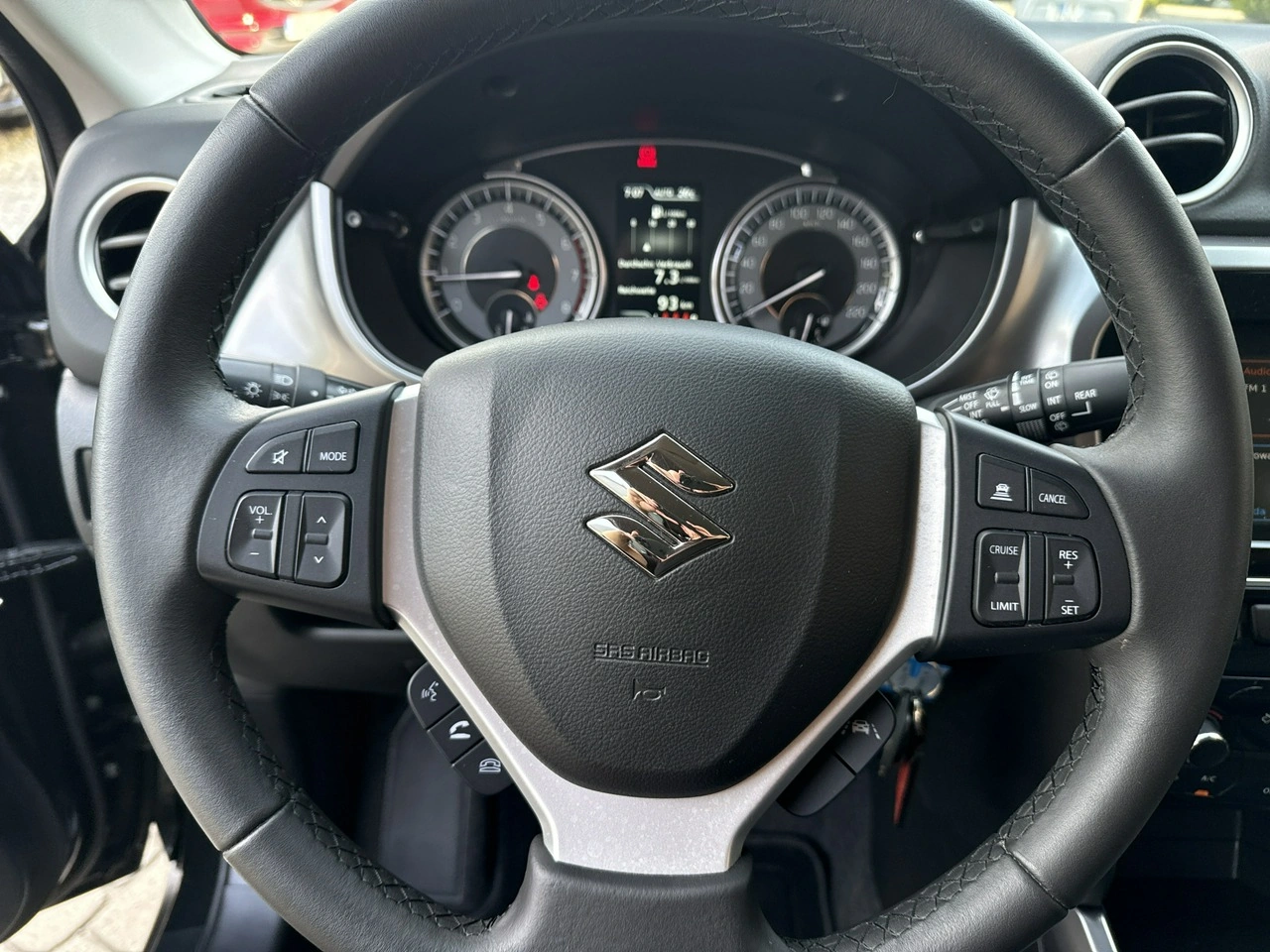 Suzuki Vitara - Zdjęcie 17
