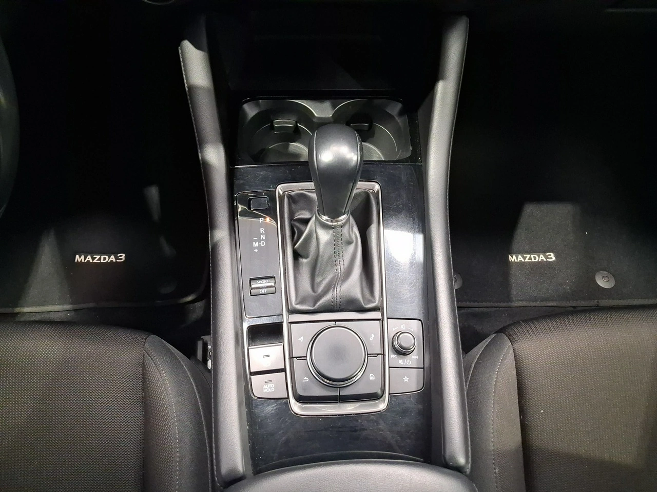 Mazda 3 - Zdjęcie 18