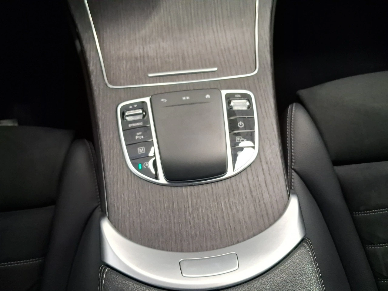 Mercedes GLC 200 - Zdjęcie 22