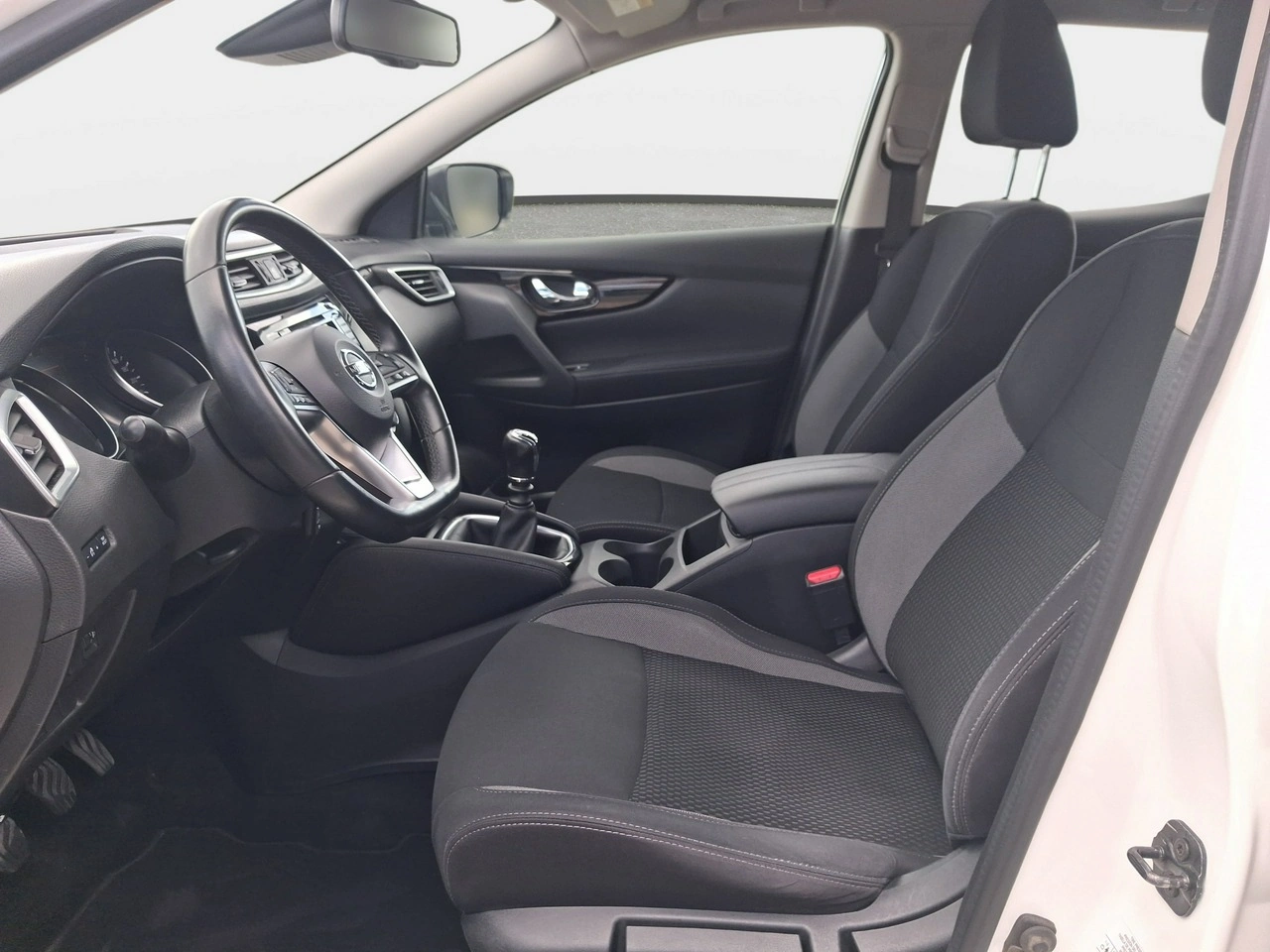 Nissan Qashqai - Zdjęcie 11