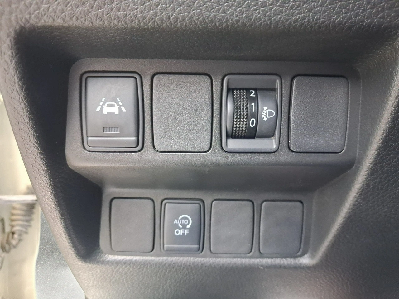 Nissan Qashqai - Zdjęcie 28